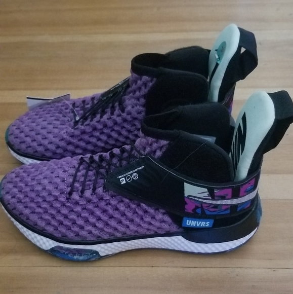 nike air zoom universe